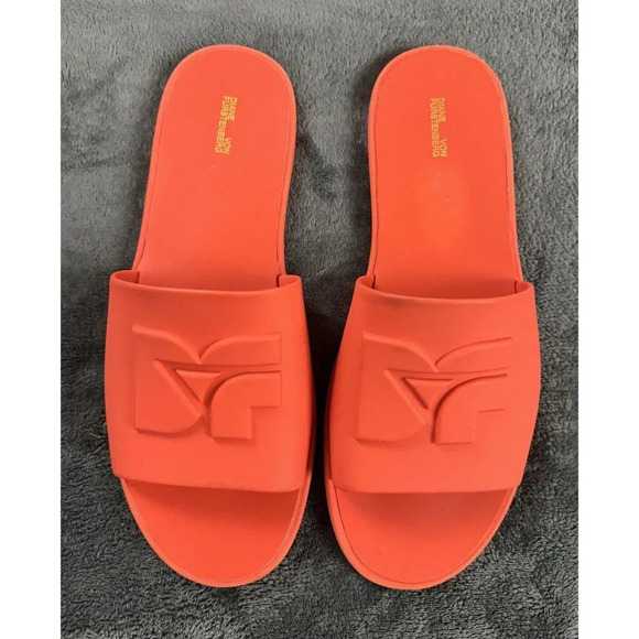 Diane Von Furstenberg "Kellan" Orange Rubber Slide Sandals w/Logo 8M MSRP $200 - Picture 9 of 16